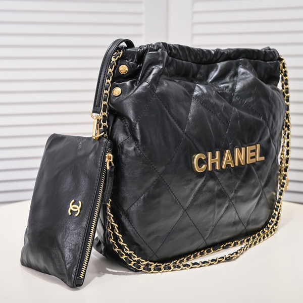 シャネルバッグ角部分ディテール